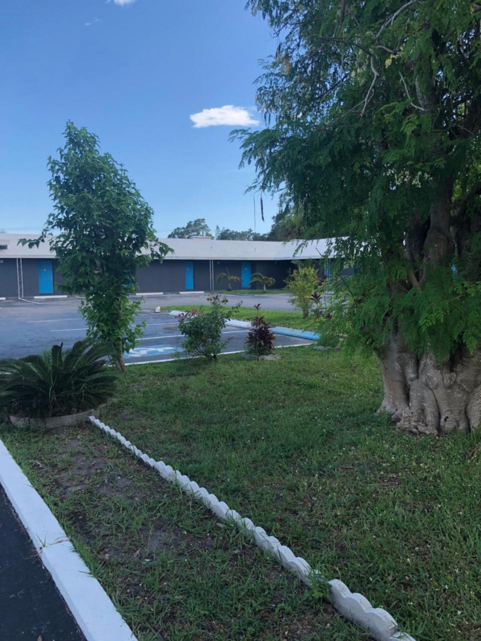 Bay Breeze Inn Bradenton Downtown Dış mekan fotoğraf
